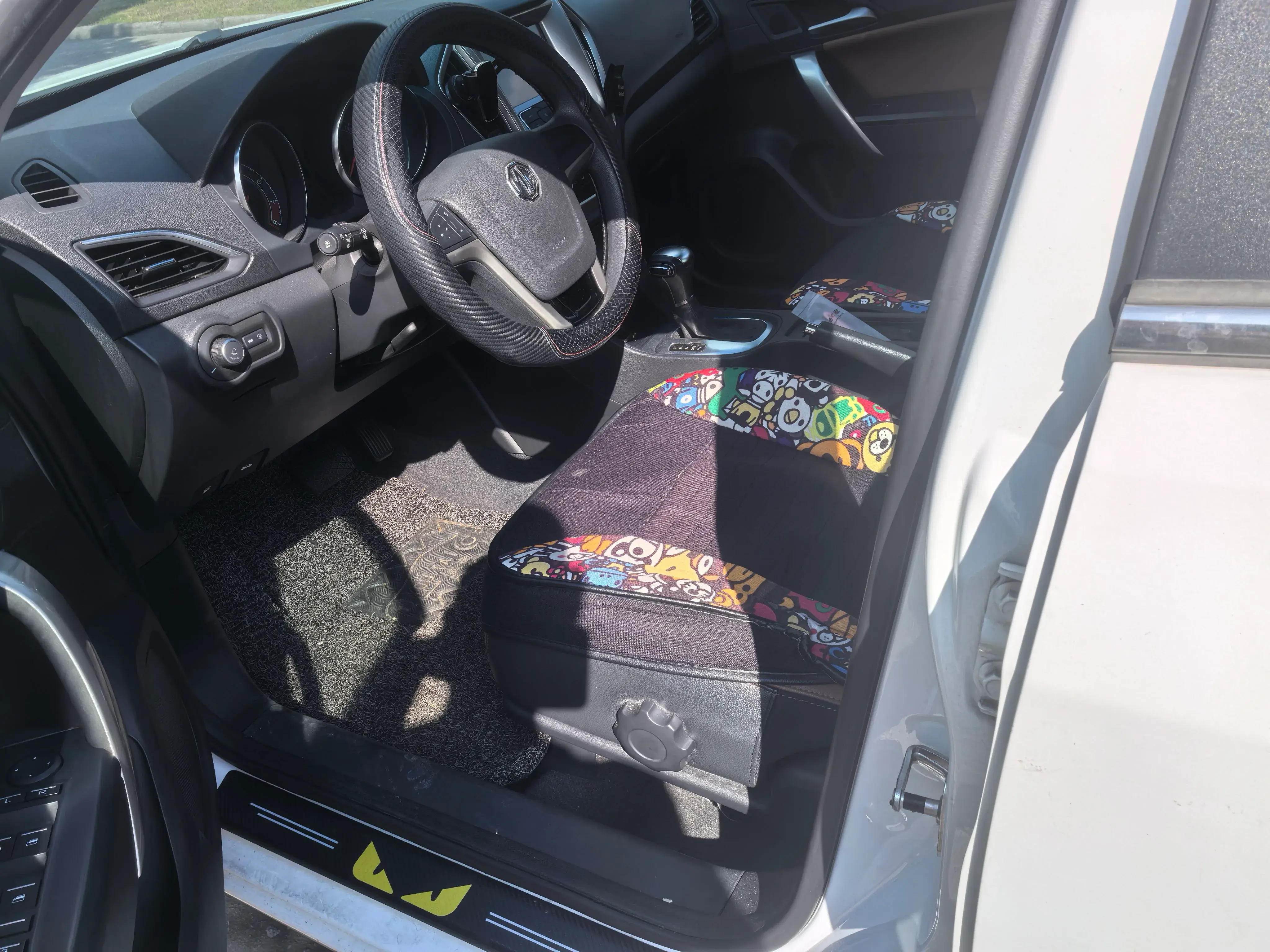 2016 MG GT thumbnail 4