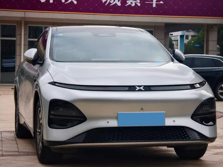 2023 XPENG G6 thumbnail 3