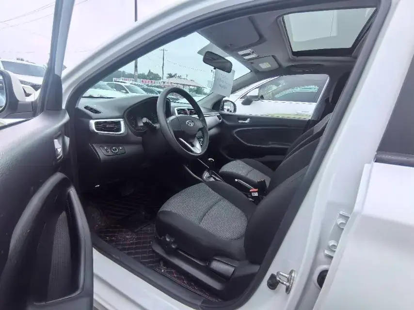 2020 HYUNDAI REINA thumbnail 4