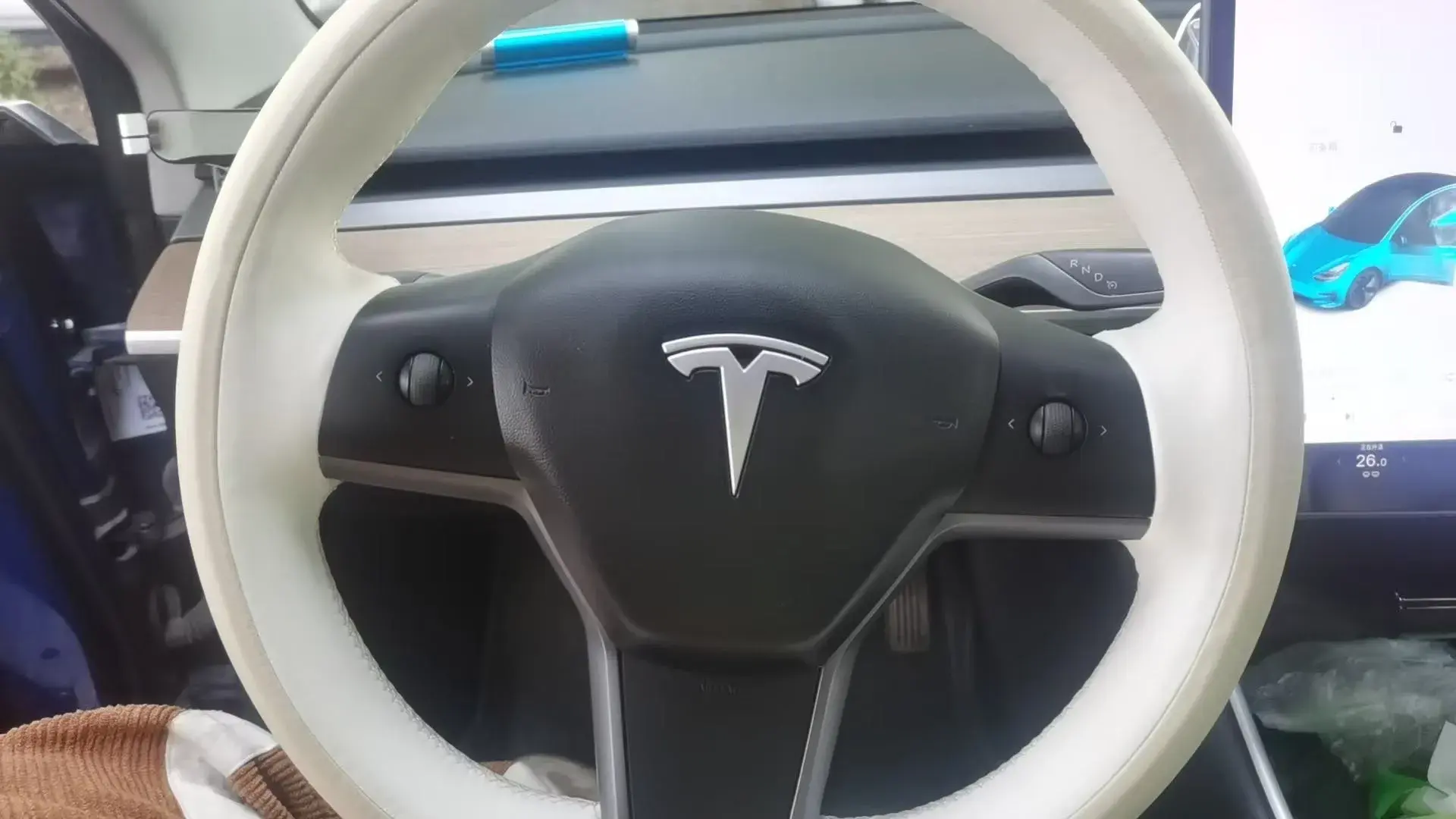 2019 TESLA MODEL thumbnail 3