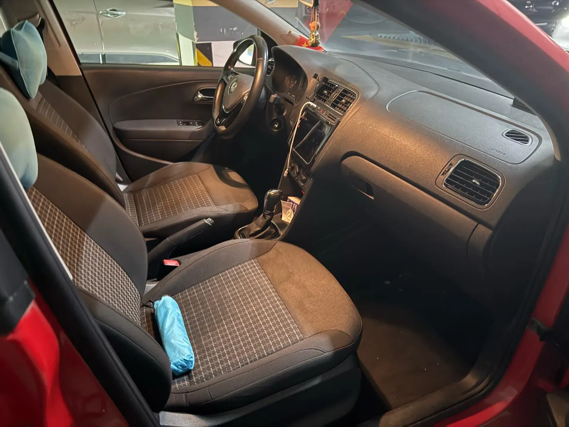 2018 VOLKSWAGEN POLO thumbnail 3