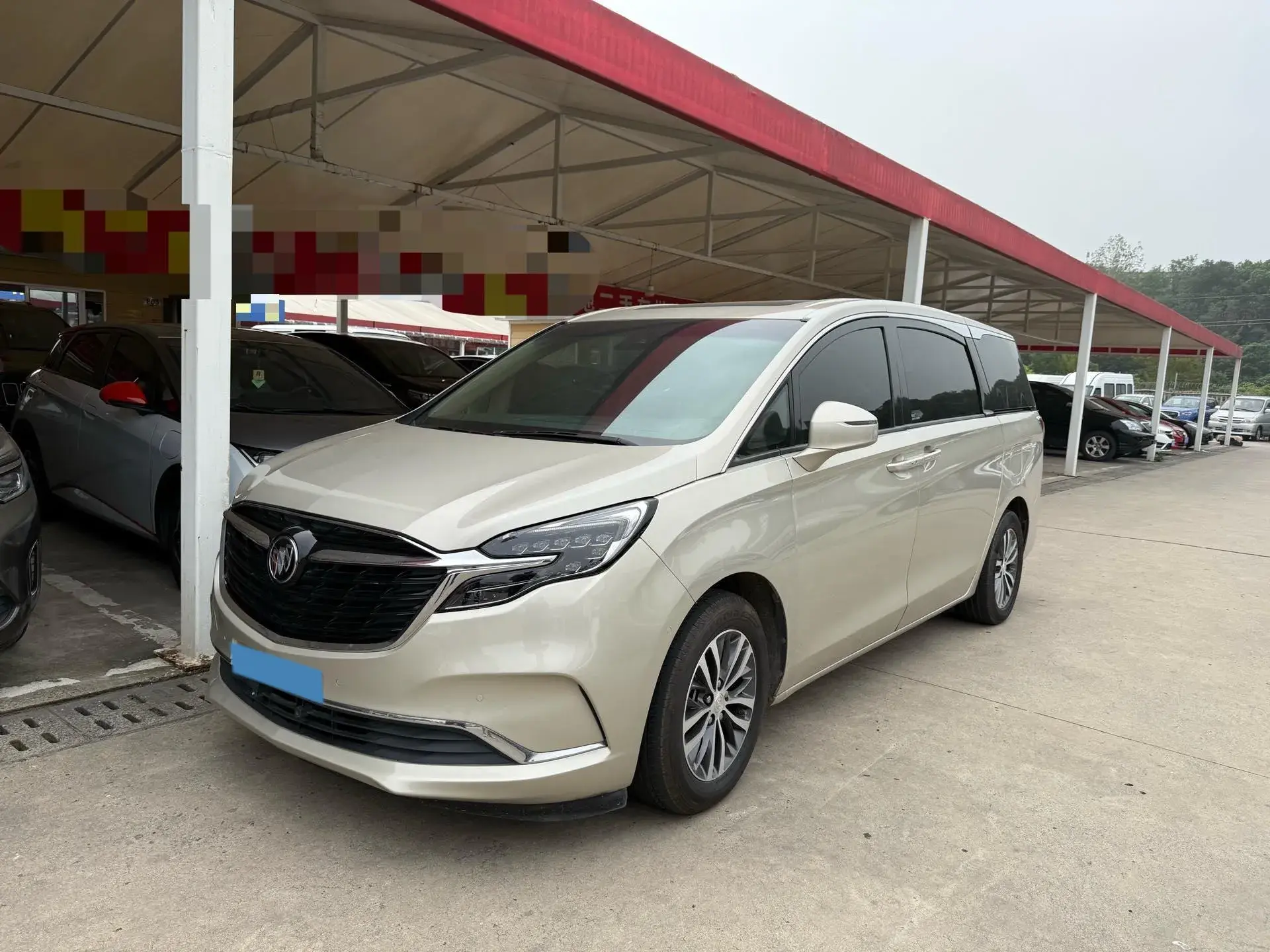 2021 BUICK GL8 view 1