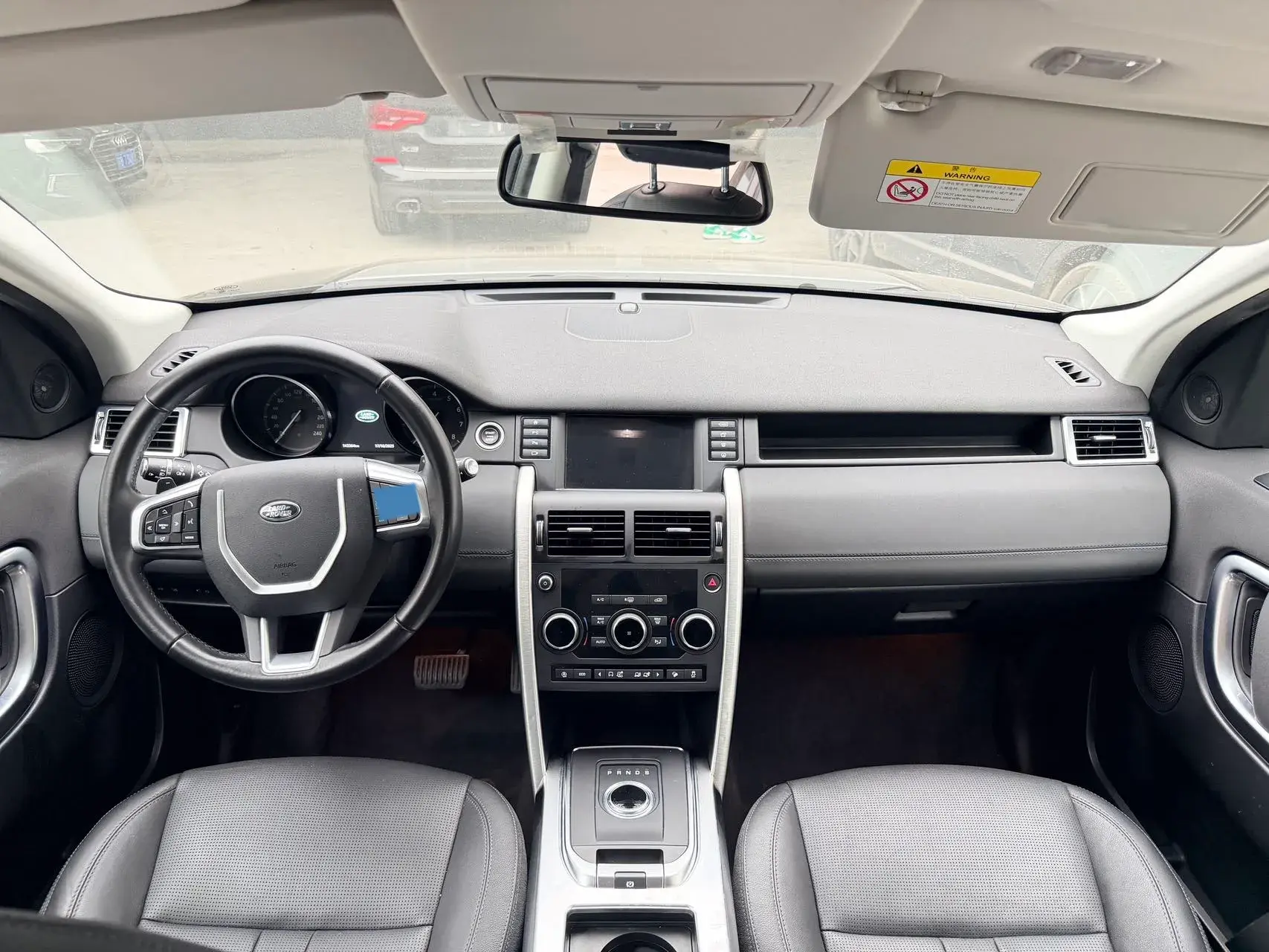 2019 LAND ROVER thumbnail 4