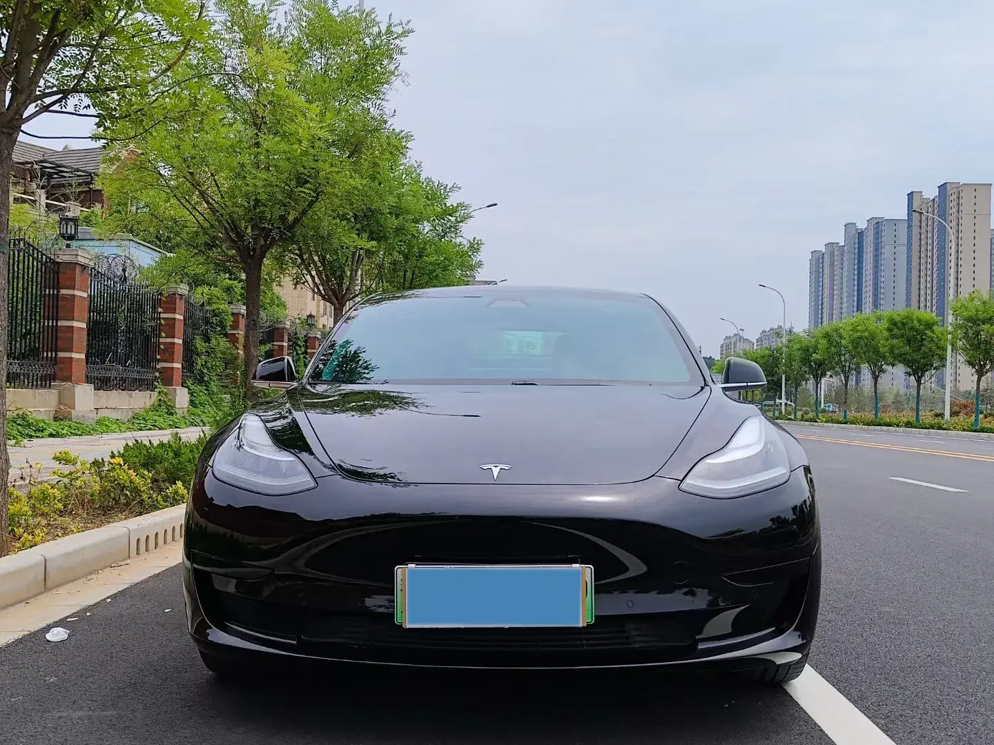 2020 TESLA MODEL thumbnail 2