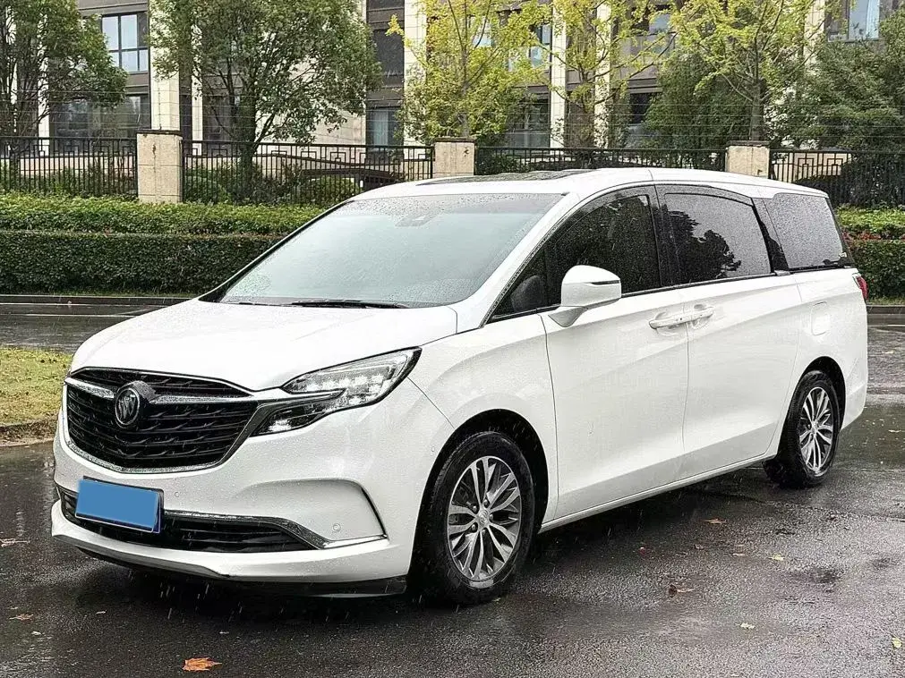 2022 BUICK GL8 view 1