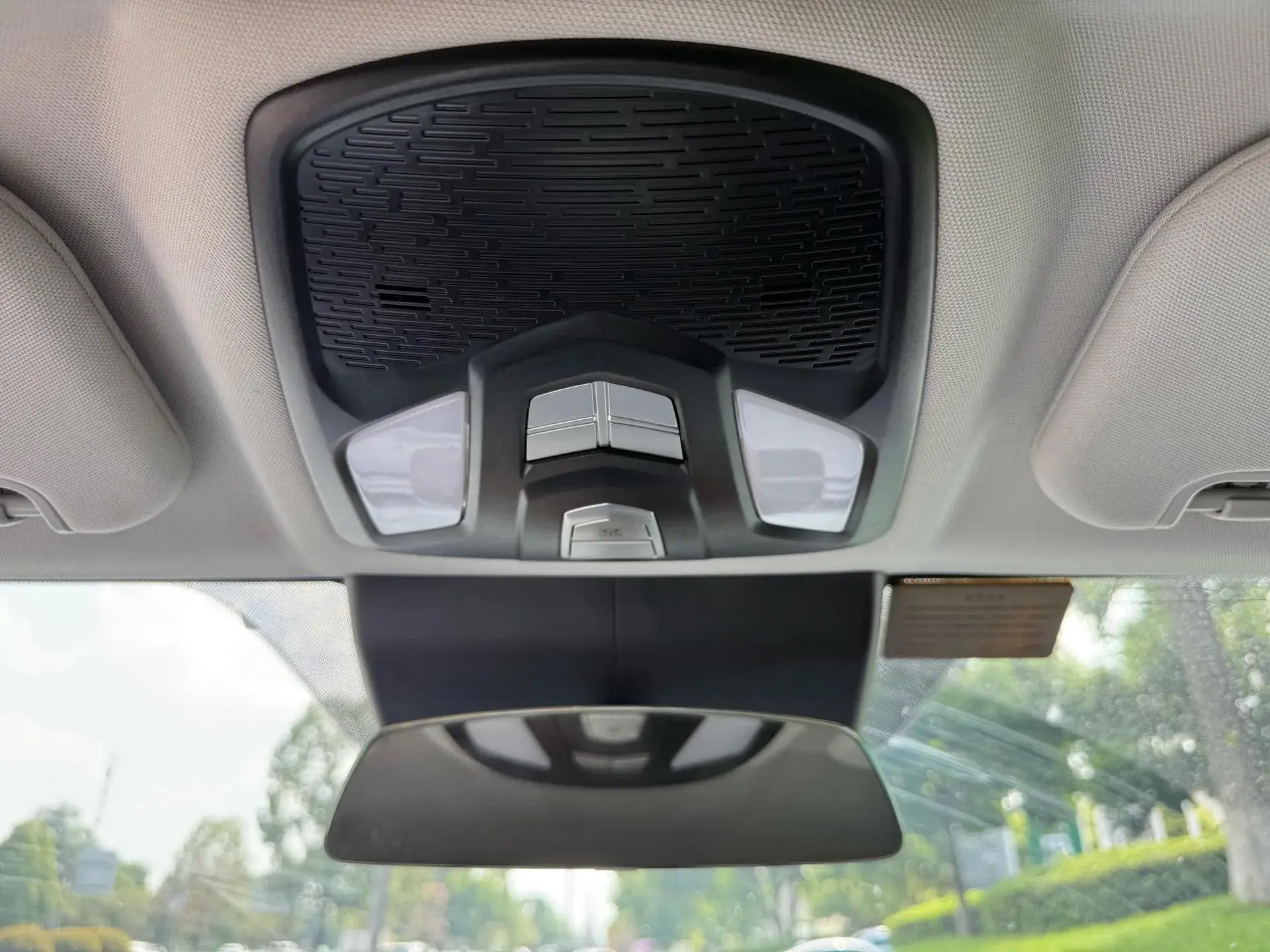 2021 NETA U thumbnail 4