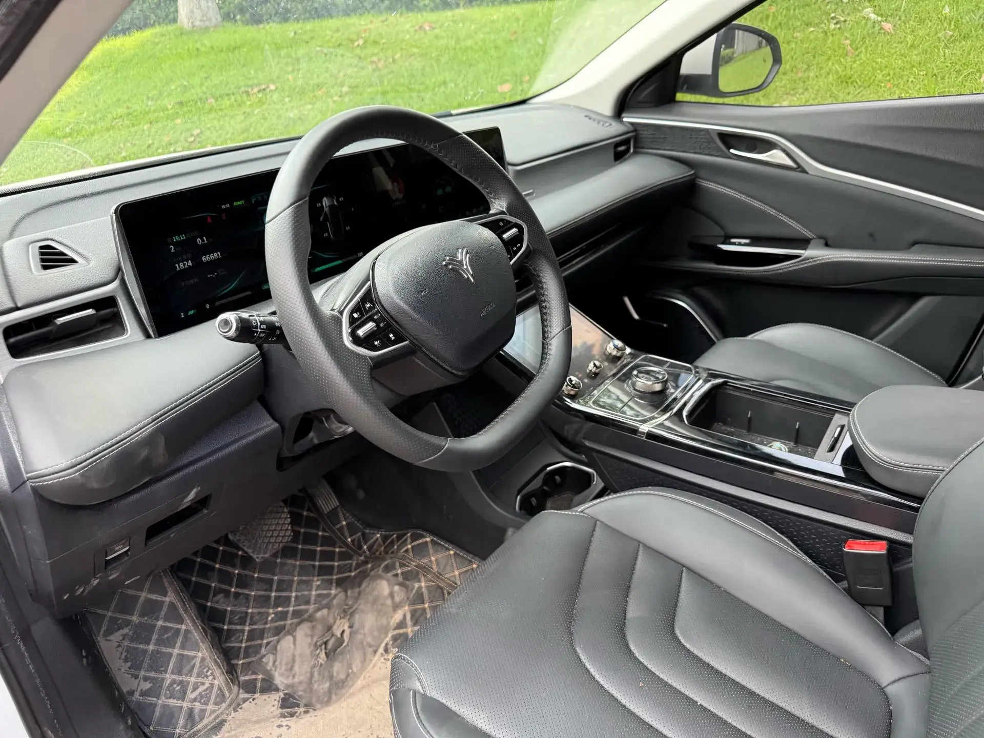 2021 NETA U thumbnail 3