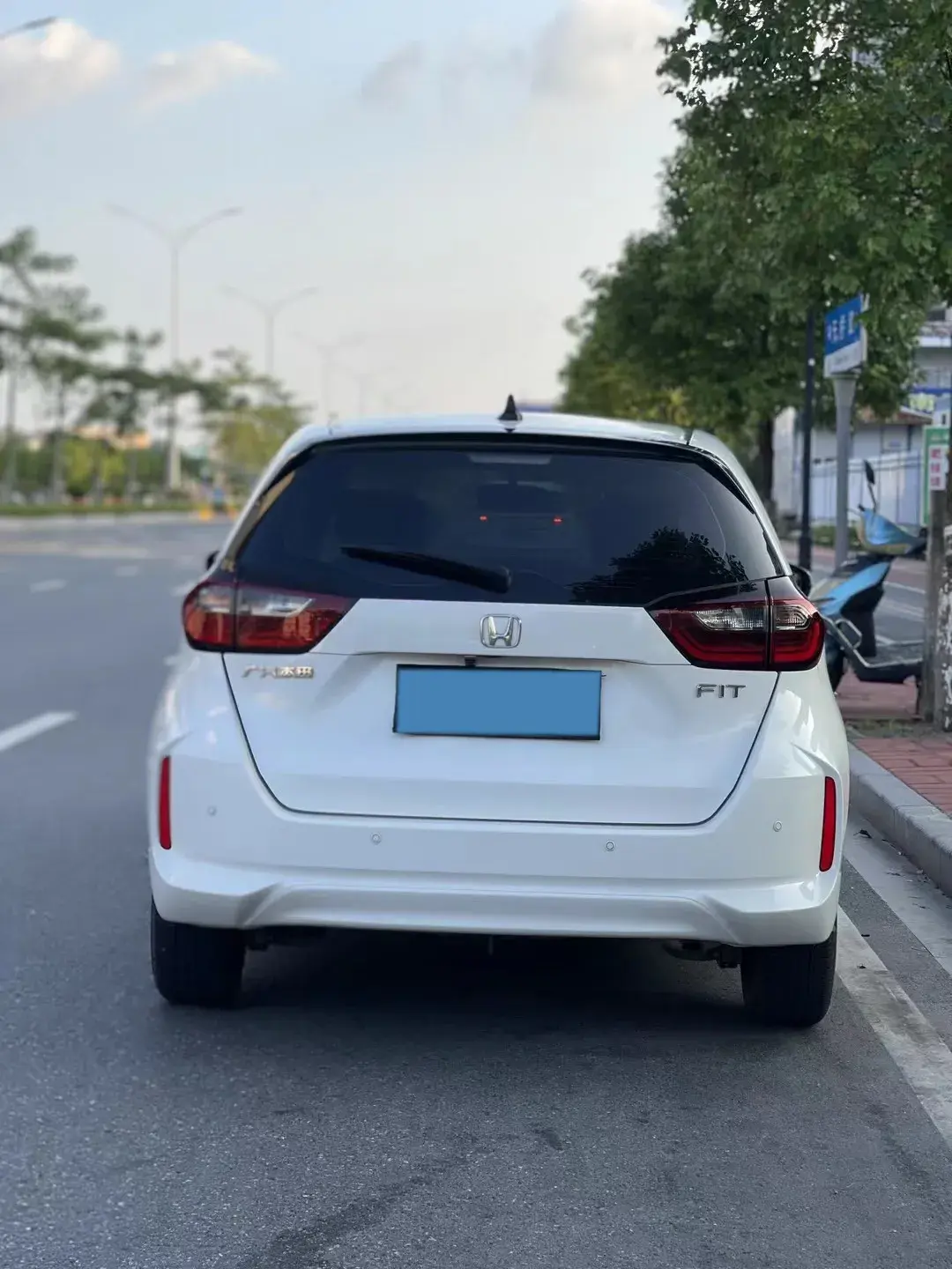 2021 HONDA FIT thumbnail 4