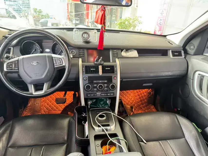 2018 LAND ROVER thumbnail 3