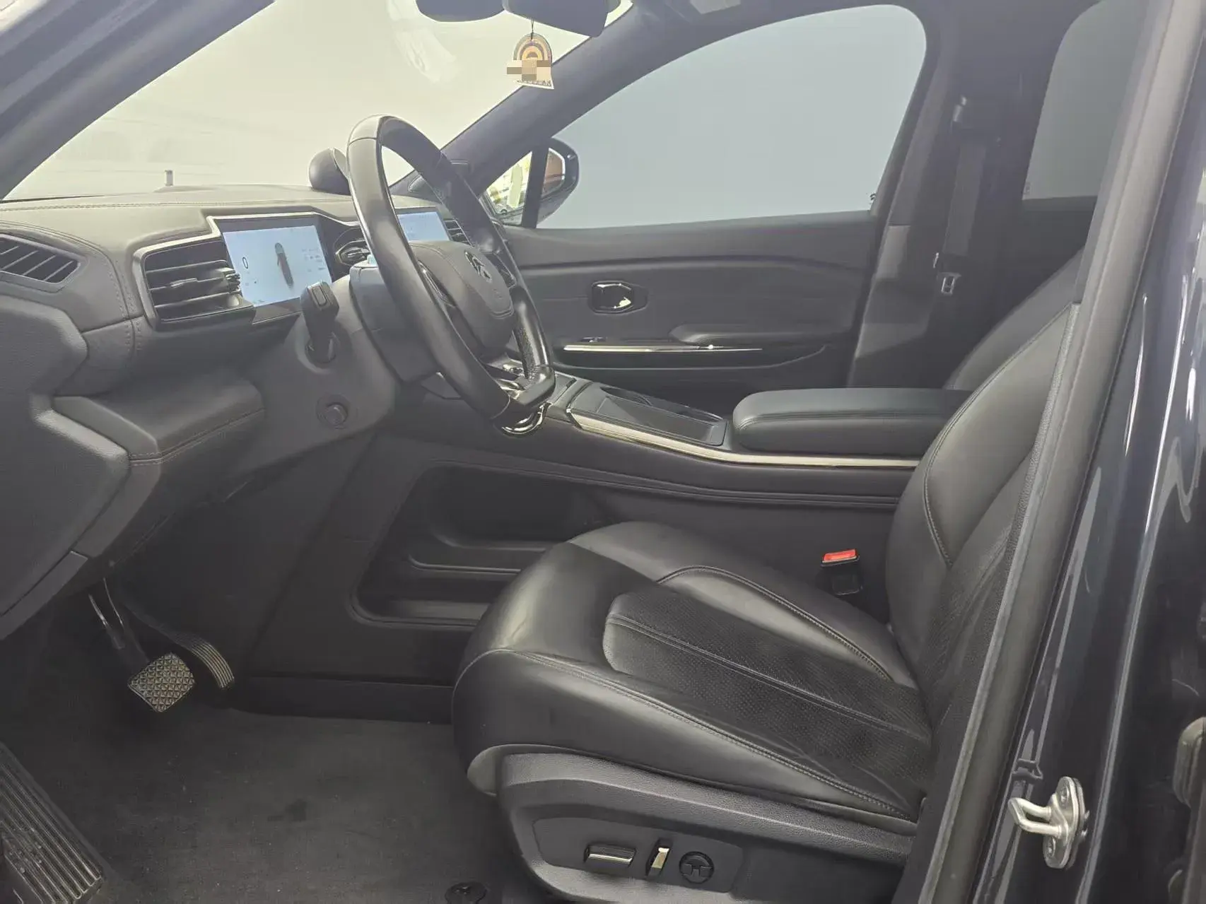 2020 NIO EC6 thumbnail 3