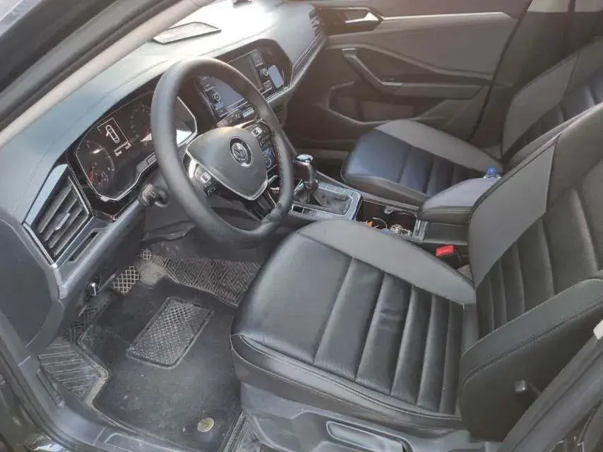 2020 VOLKSWAGEN SAGITAR thumbnail 2