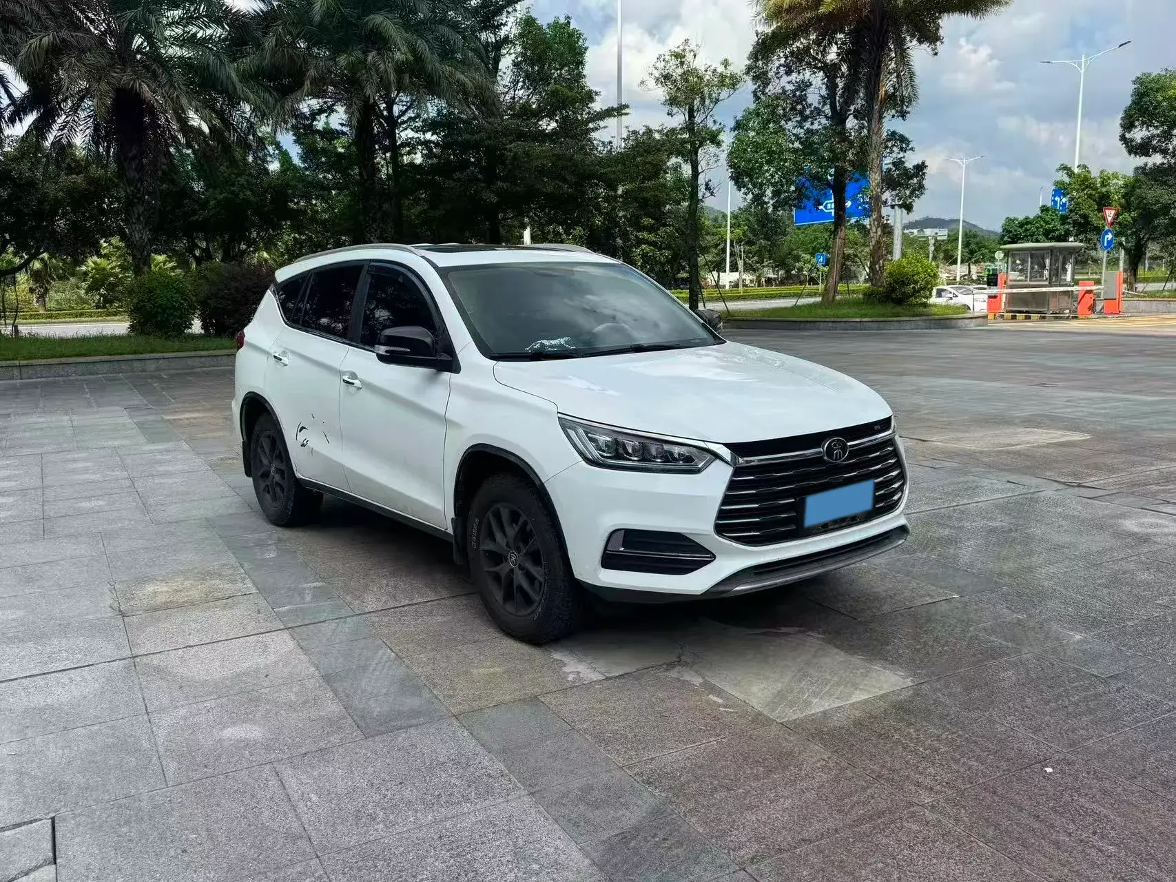 2021 BYD SONG thumbnail 3