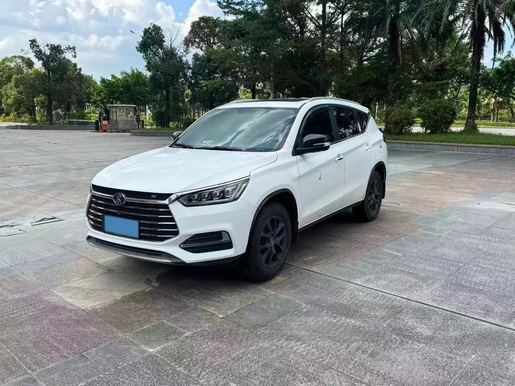 2021 BYD SONG view 1