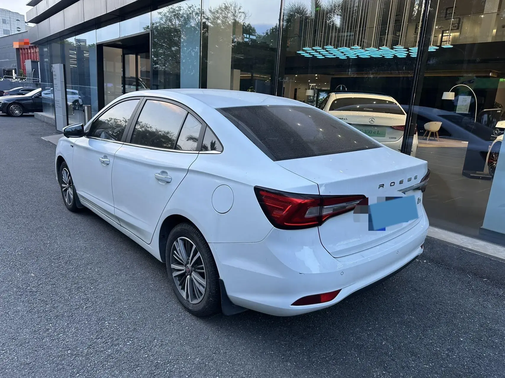 2019 ROEWE I5 thumbnail 2