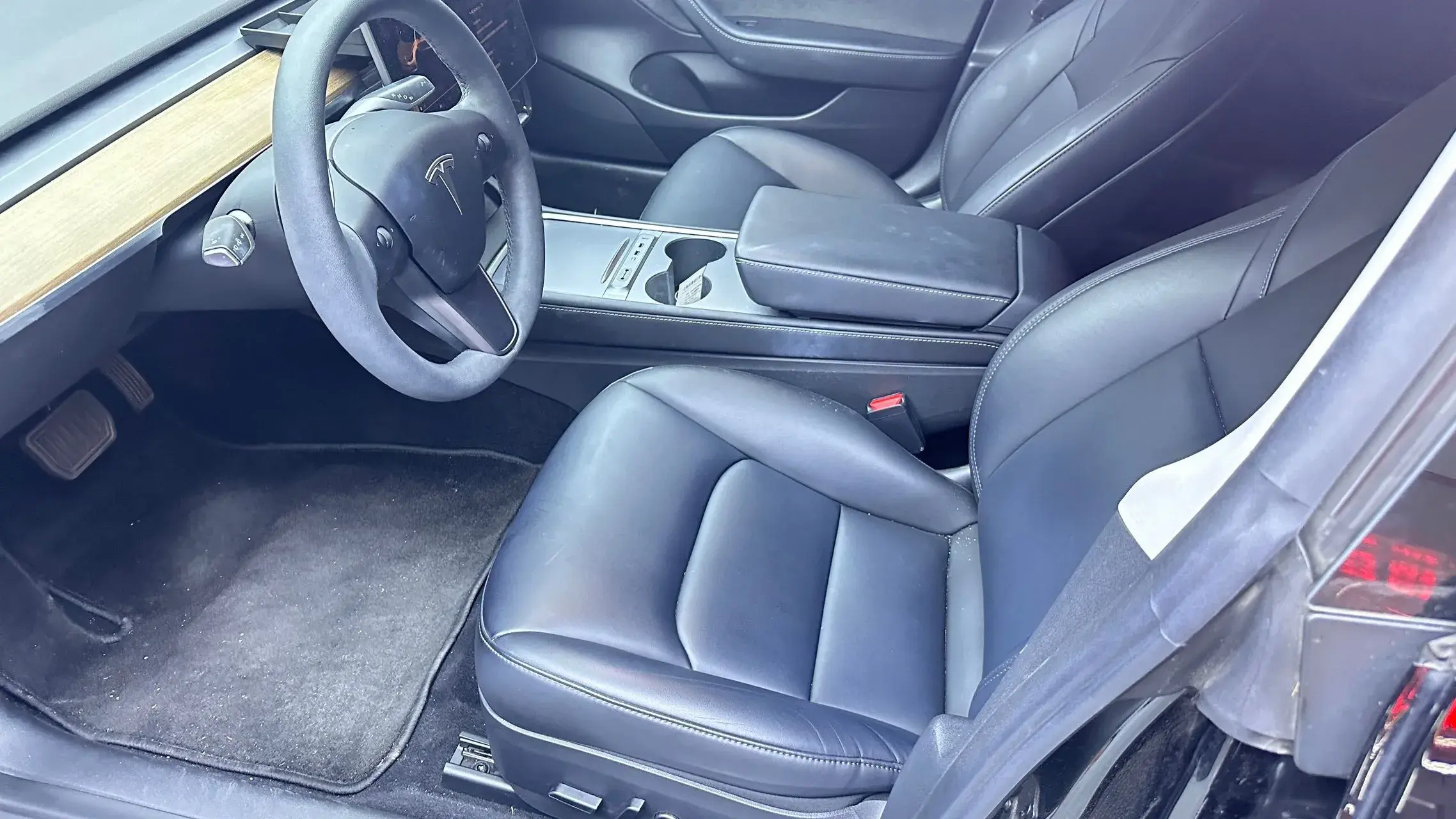 2022 TESLA MODEL thumbnail 4