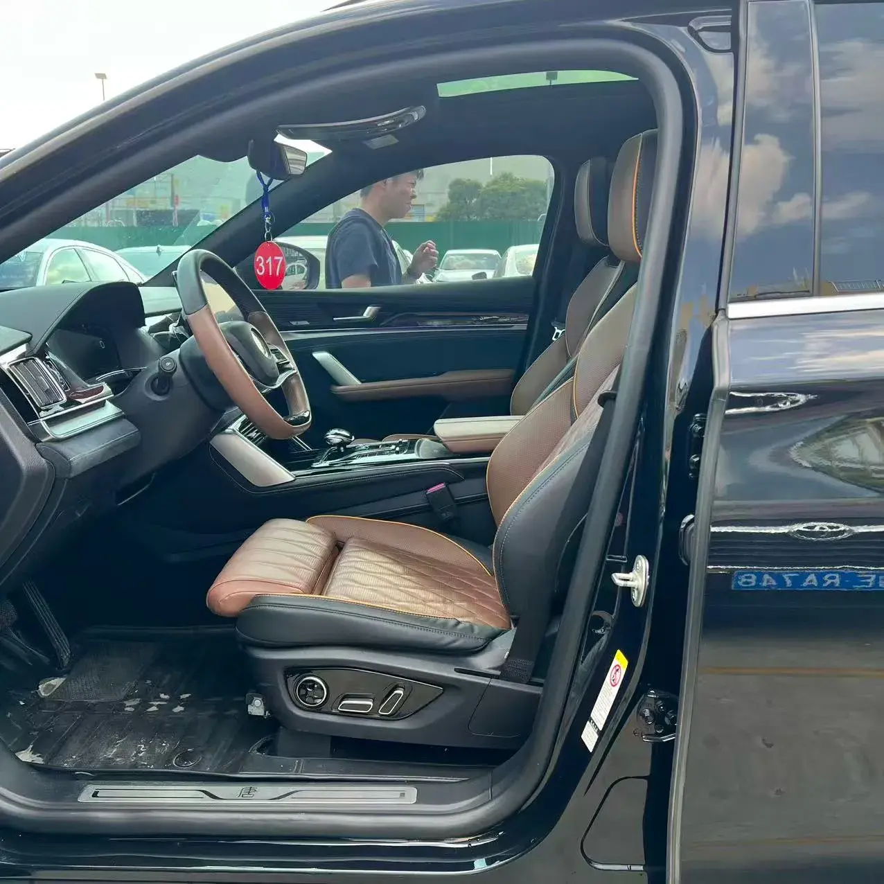 2021 BYD TANG thumbnail 4