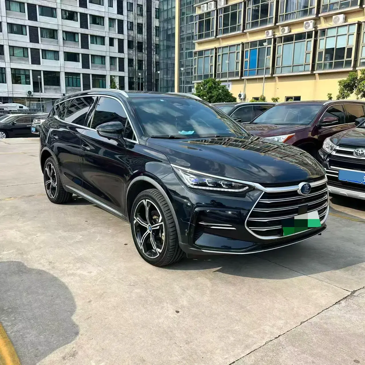 2021 BYD TANG thumbnail 3