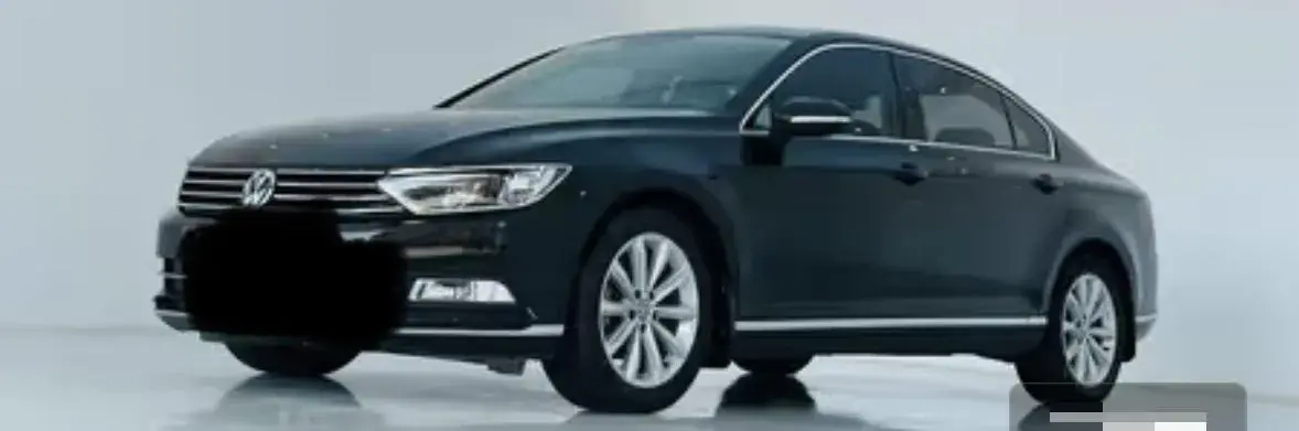 2018 VOLKSWAGEN MAGOTAN view 1