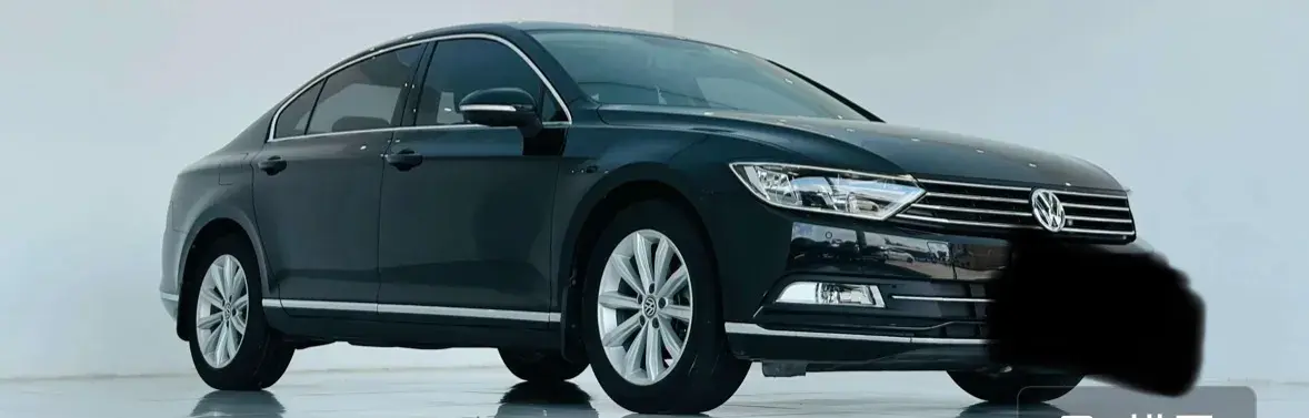 2018 VOLKSWAGEN MAGOTAN thumbnail 3