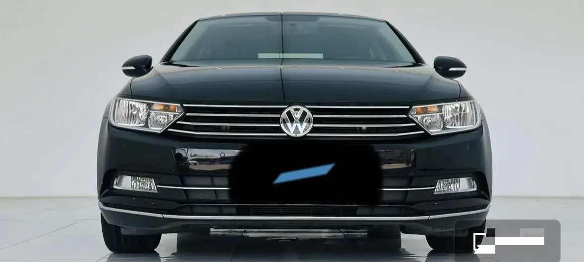 2018 VOLKSWAGEN MAGOTAN thumbnail 2