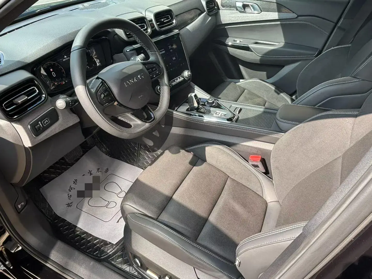 2022 LYNK&CO 03 thumbnail 4