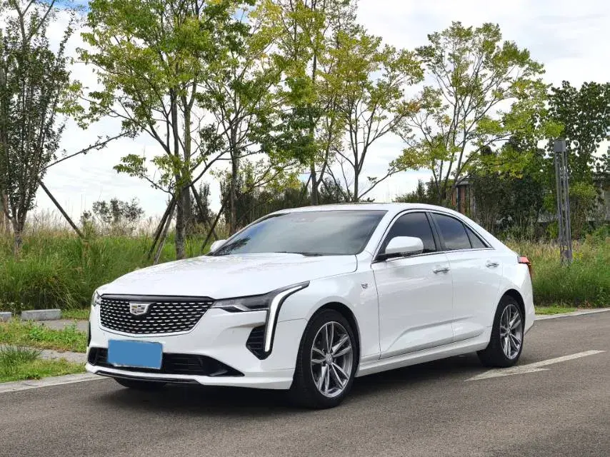 2021 CADILLAC CT4 view 1