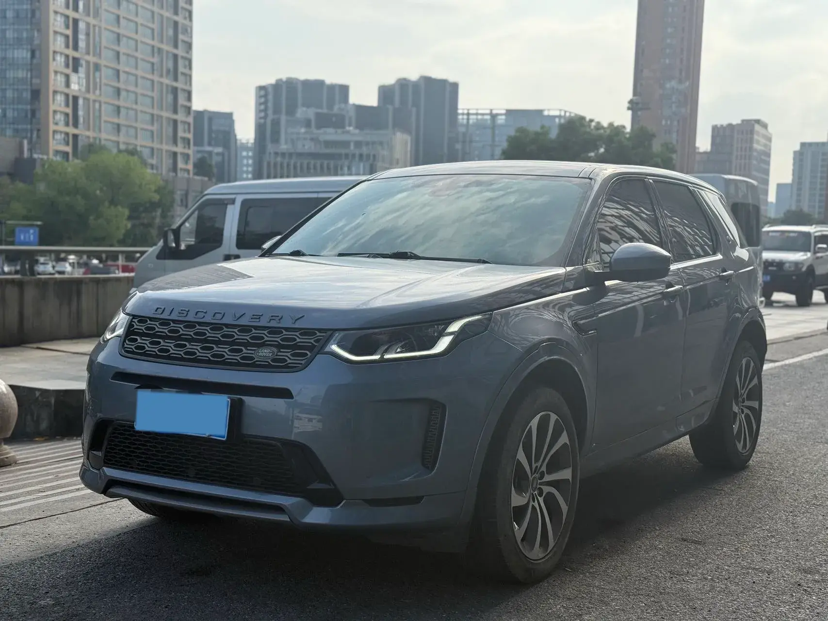 2021 LAND ROVER view 1