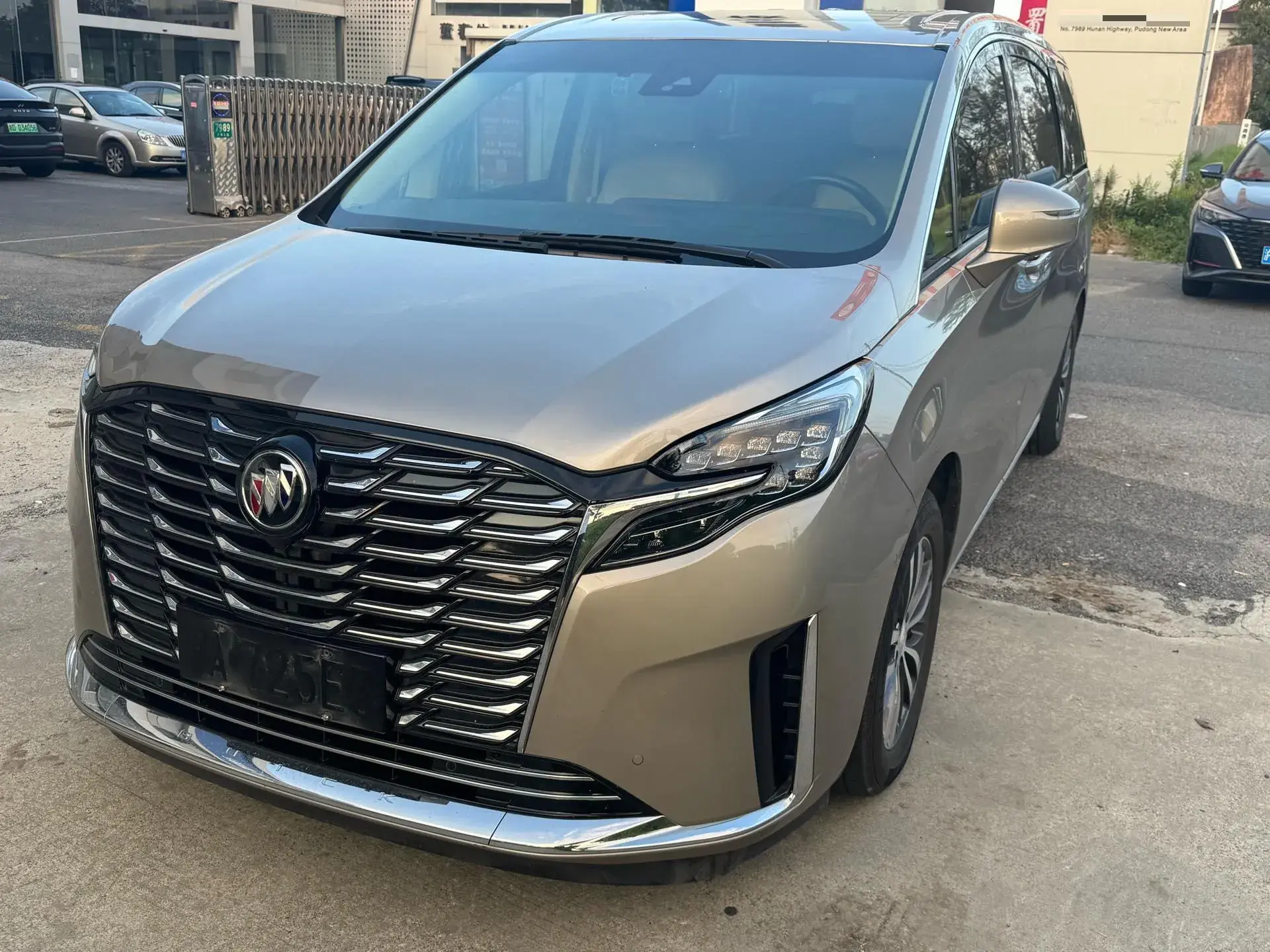 2023 BUICK GL8 view 1