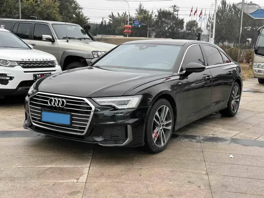 2022 AUDI A6L view 1