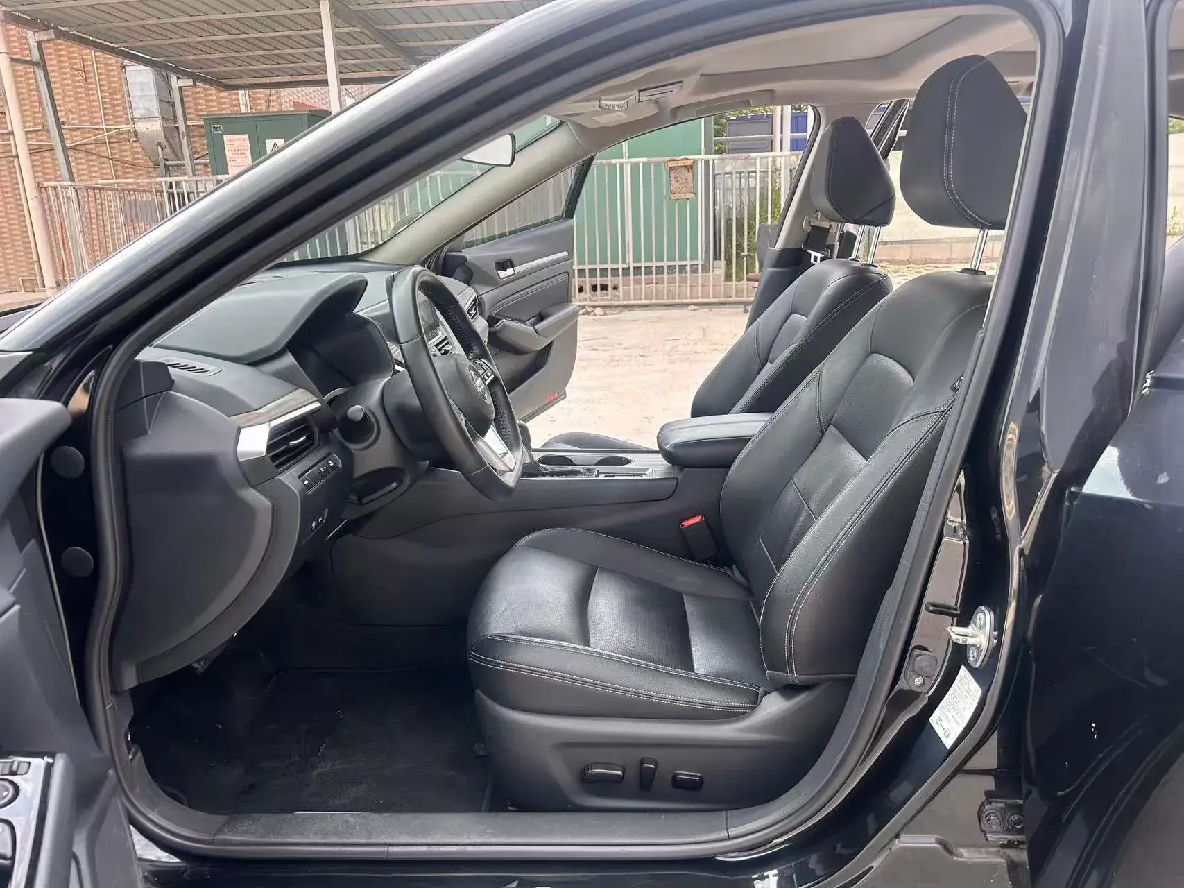 2021 NISSAN TEANA thumbnail 4