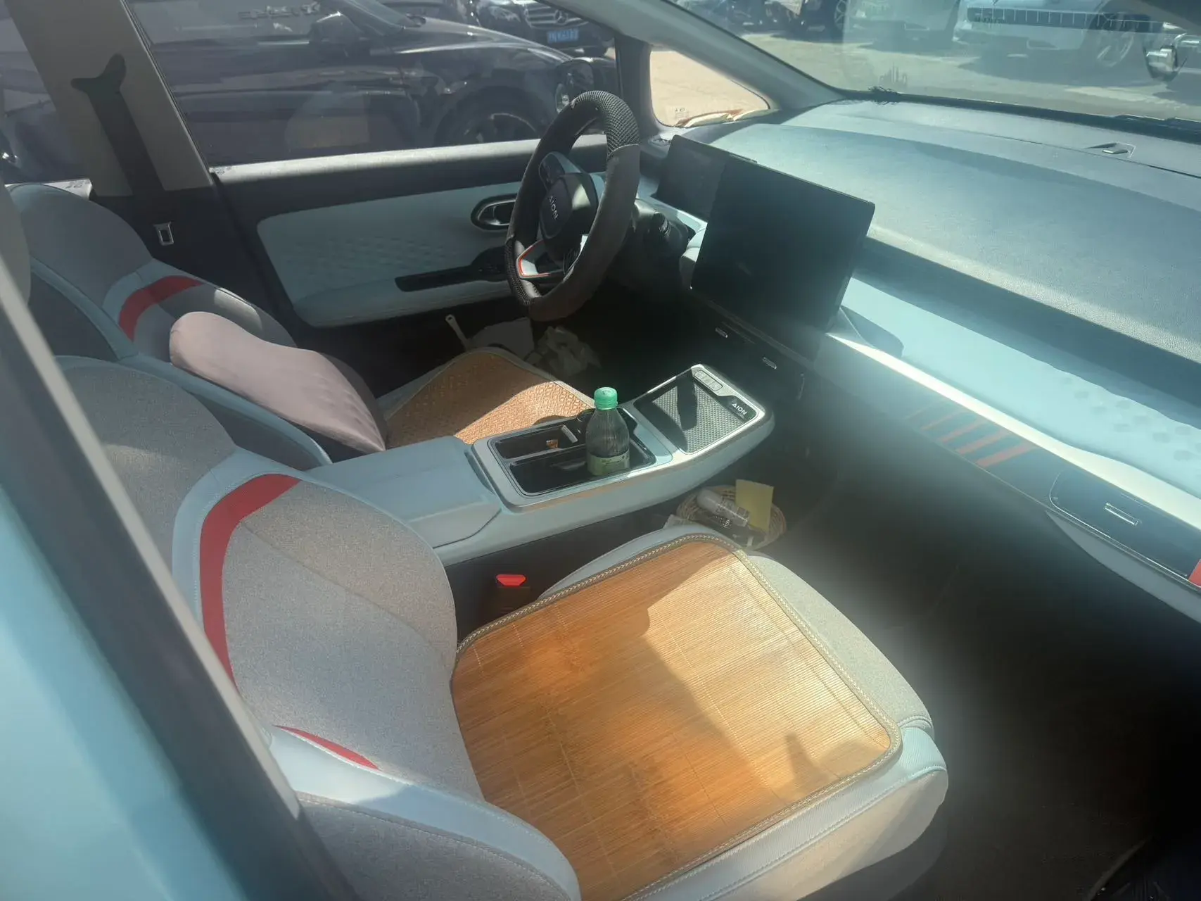 2022 AION Y thumbnail 4