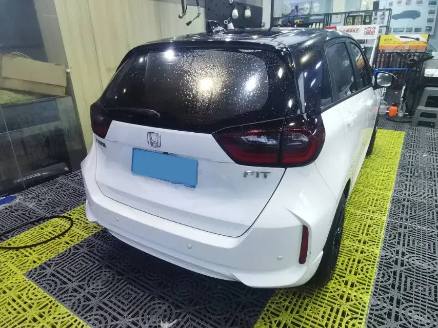 2022 HONDA FIT thumbnail 3