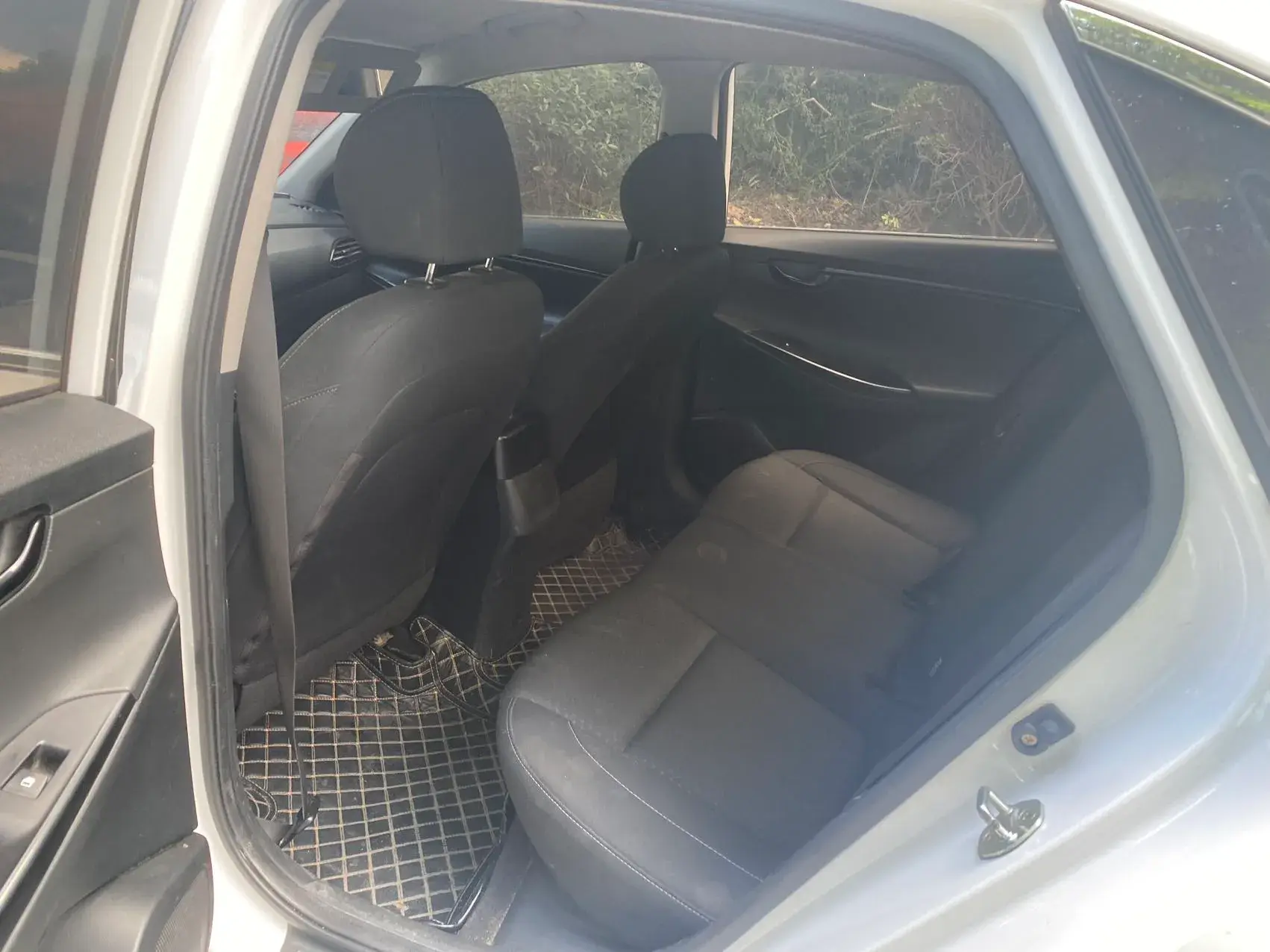 2020 HYUNDAI CELESTA thumbnail 3