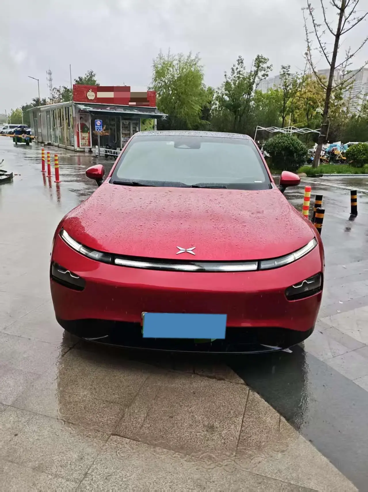 2020 XPENG P7 thumbnail 2