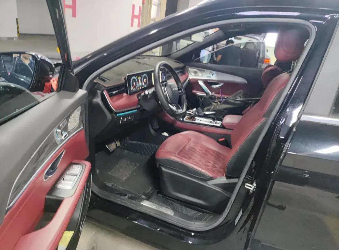 2023 JETOUR X70 thumbnail 3