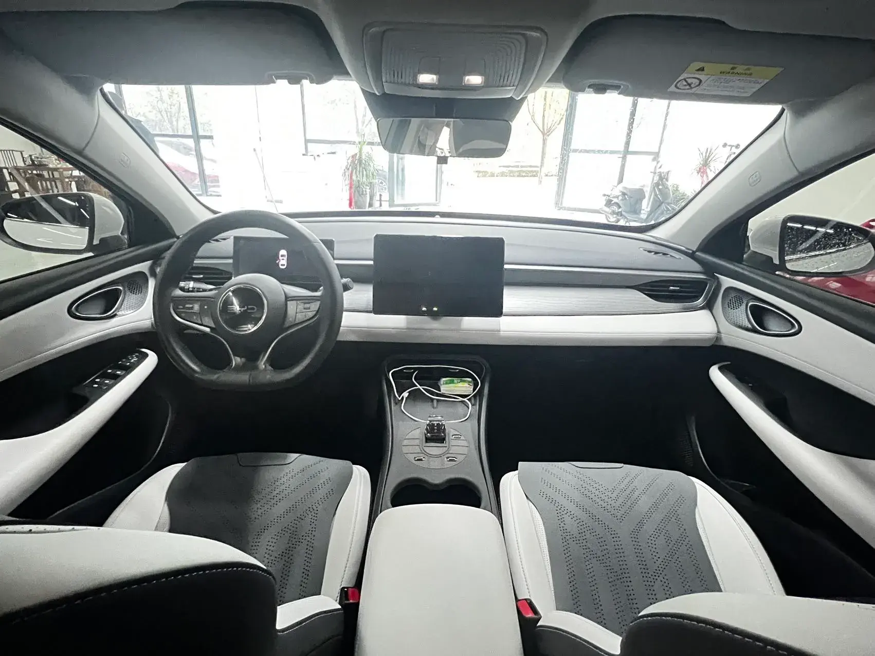 2025 BYD SEAL05 thumbnail 4