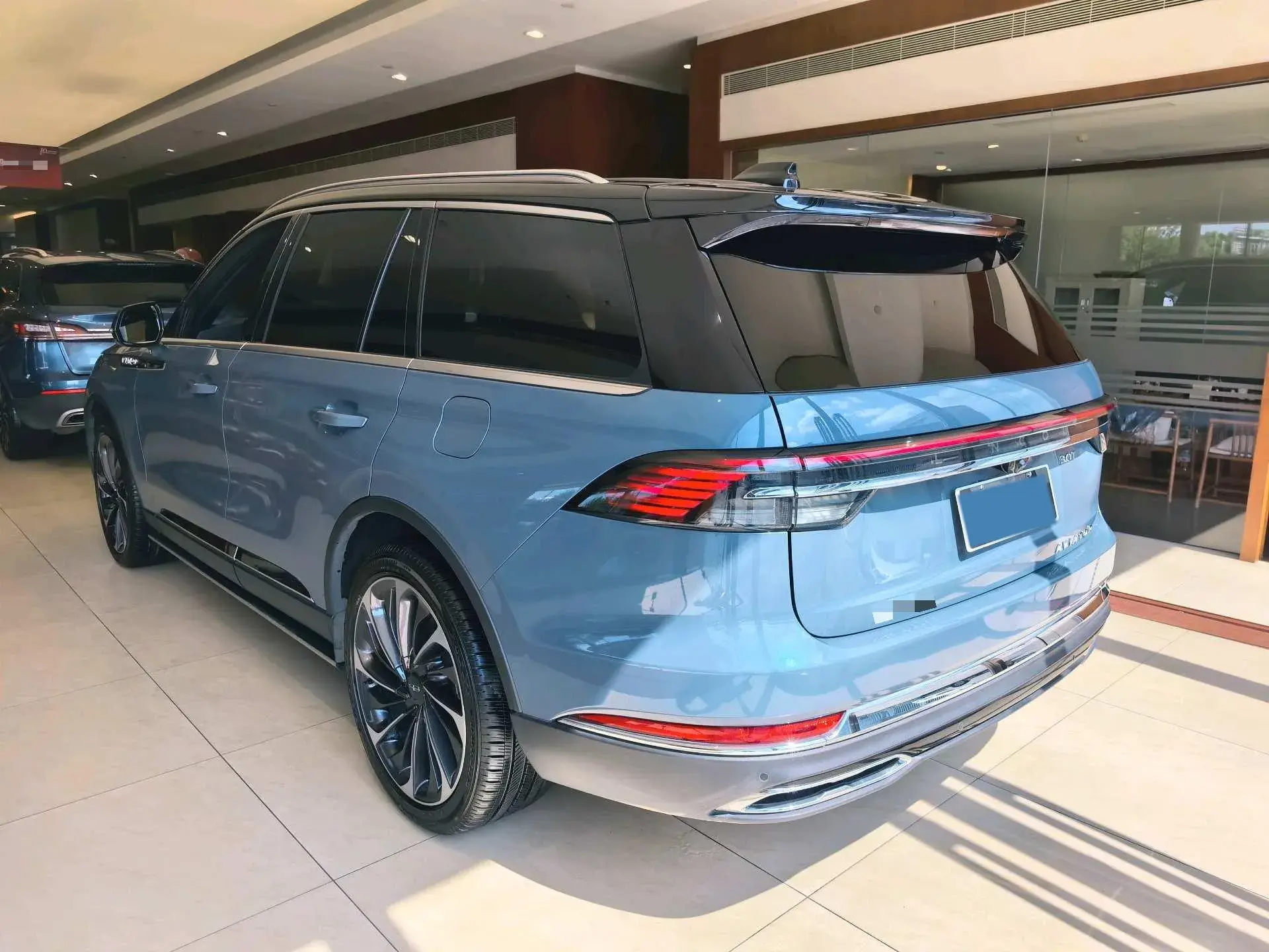 2024 LINCOLN AVIATOR thumbnail 4