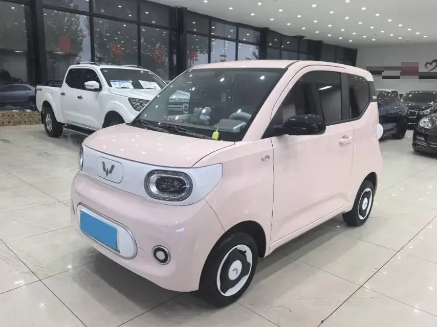 2024 WULING HONGGUANG view 1