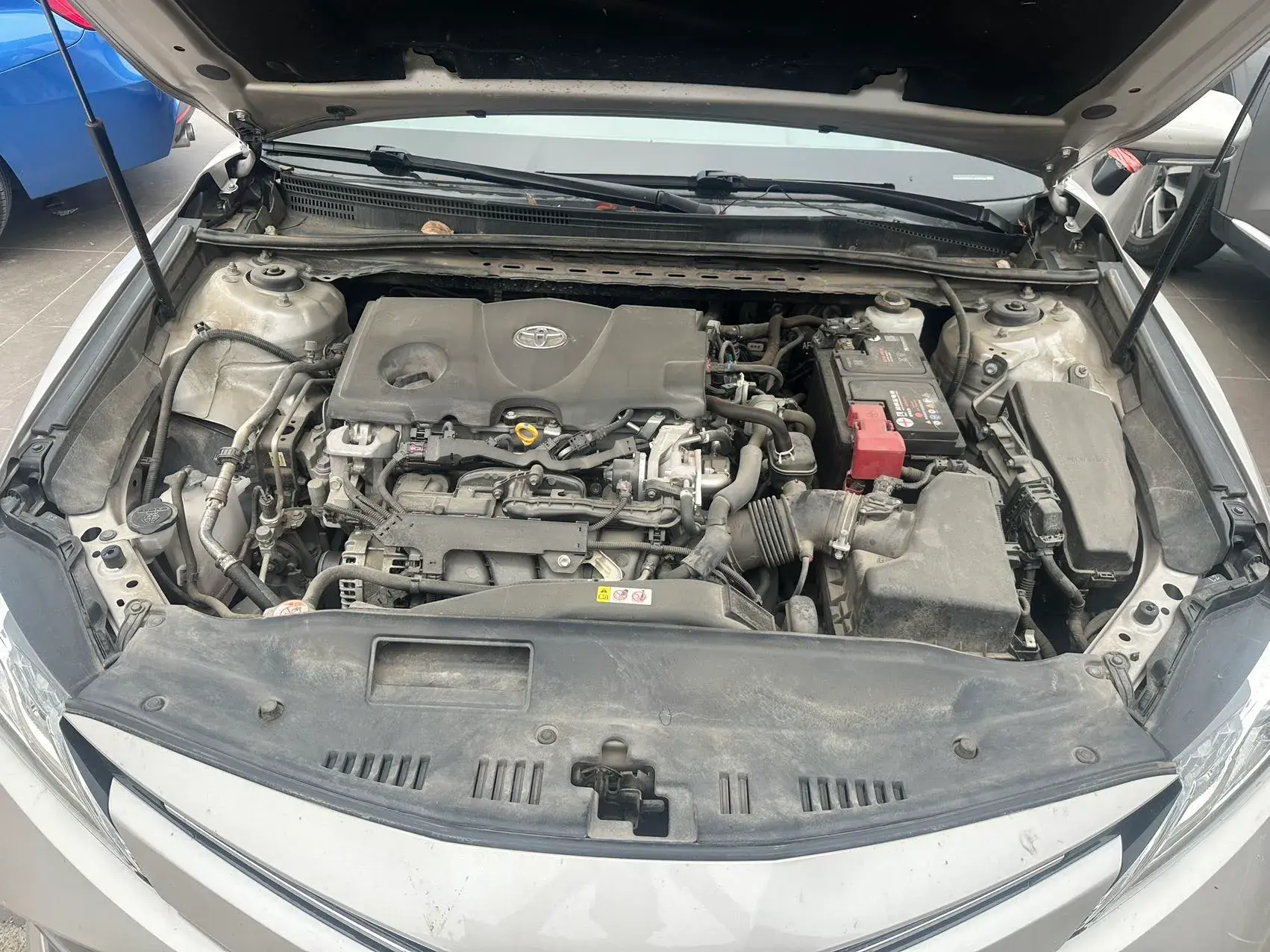 2019 TOYOTA CAMRY thumbnail 2