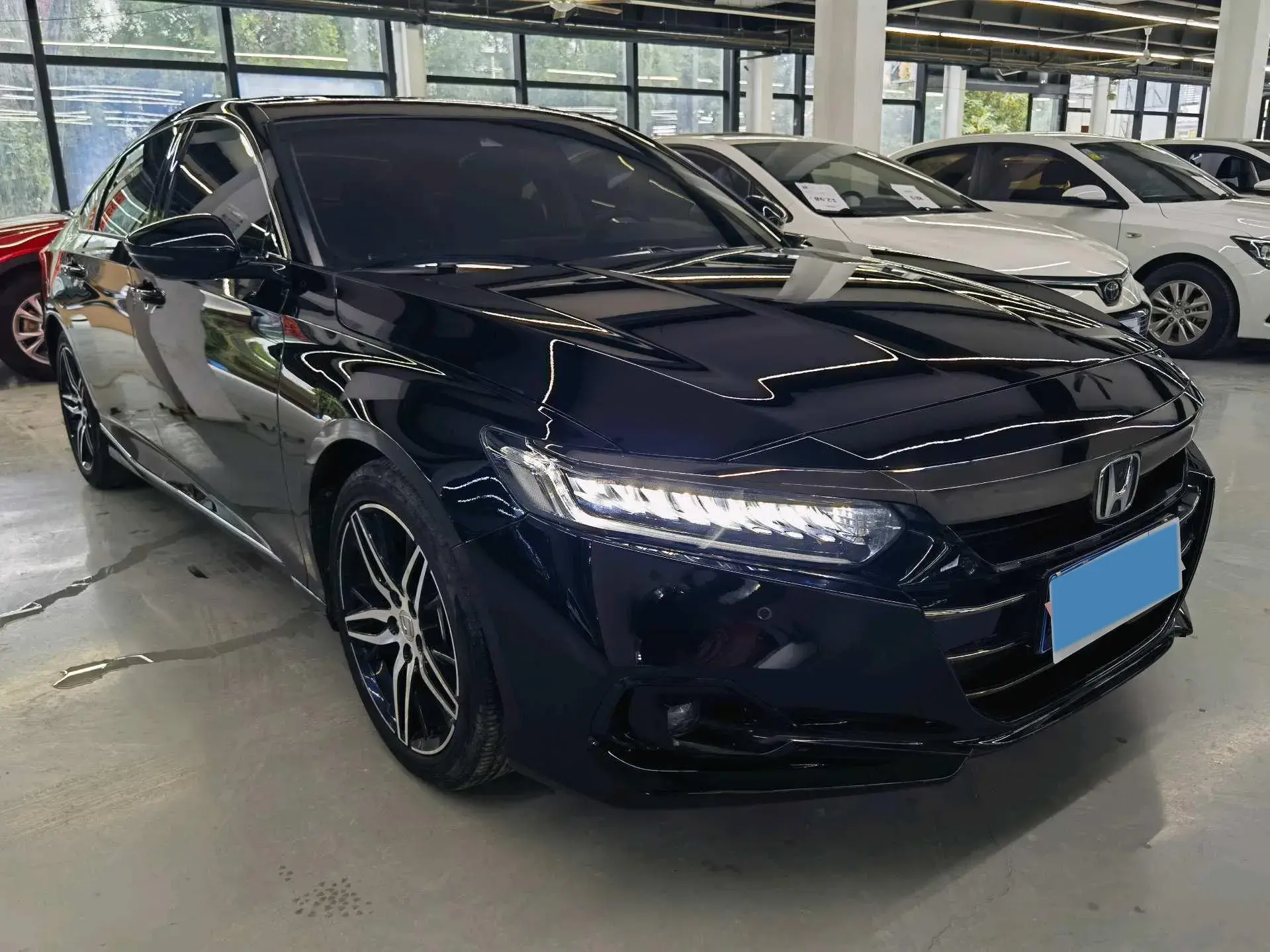 2022 HONDA ACCORD thumbnail 3