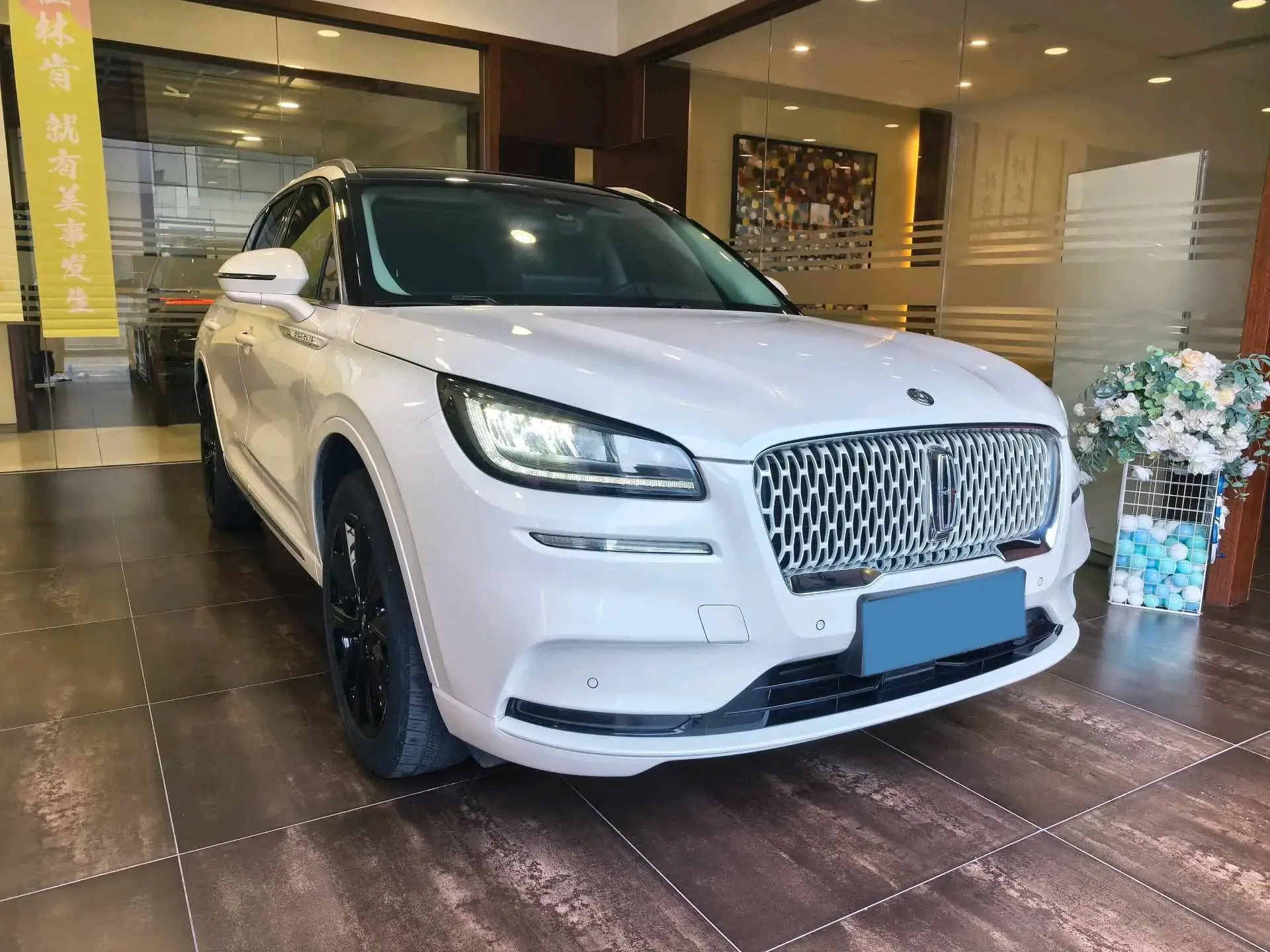 2022 LINCOLN CORSAIR thumbnail 2