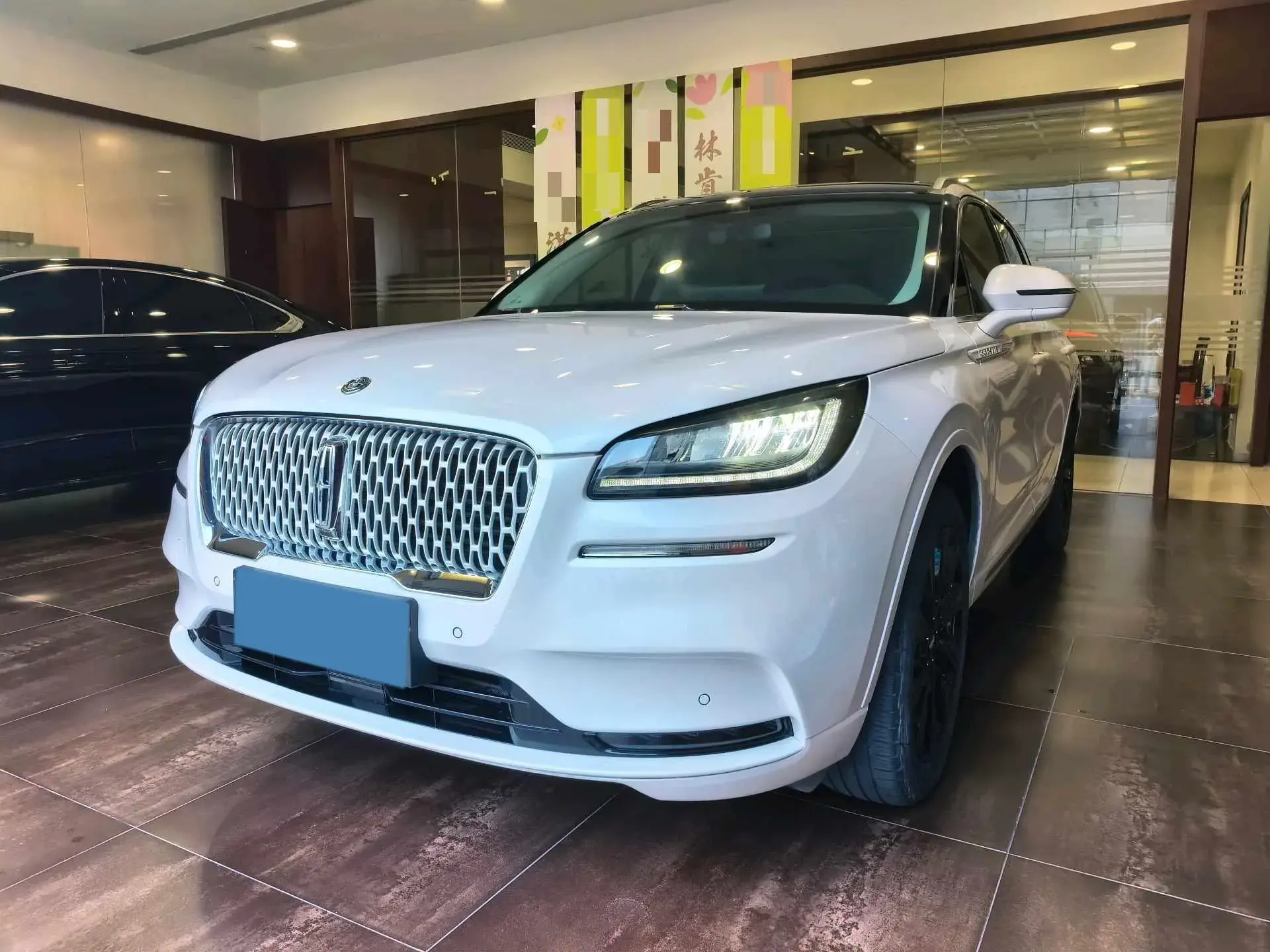 2022 LINCOLN CORSAIR view 1