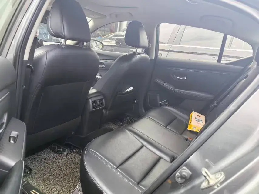 2020 NISSAN SYLPHY thumbnail 4