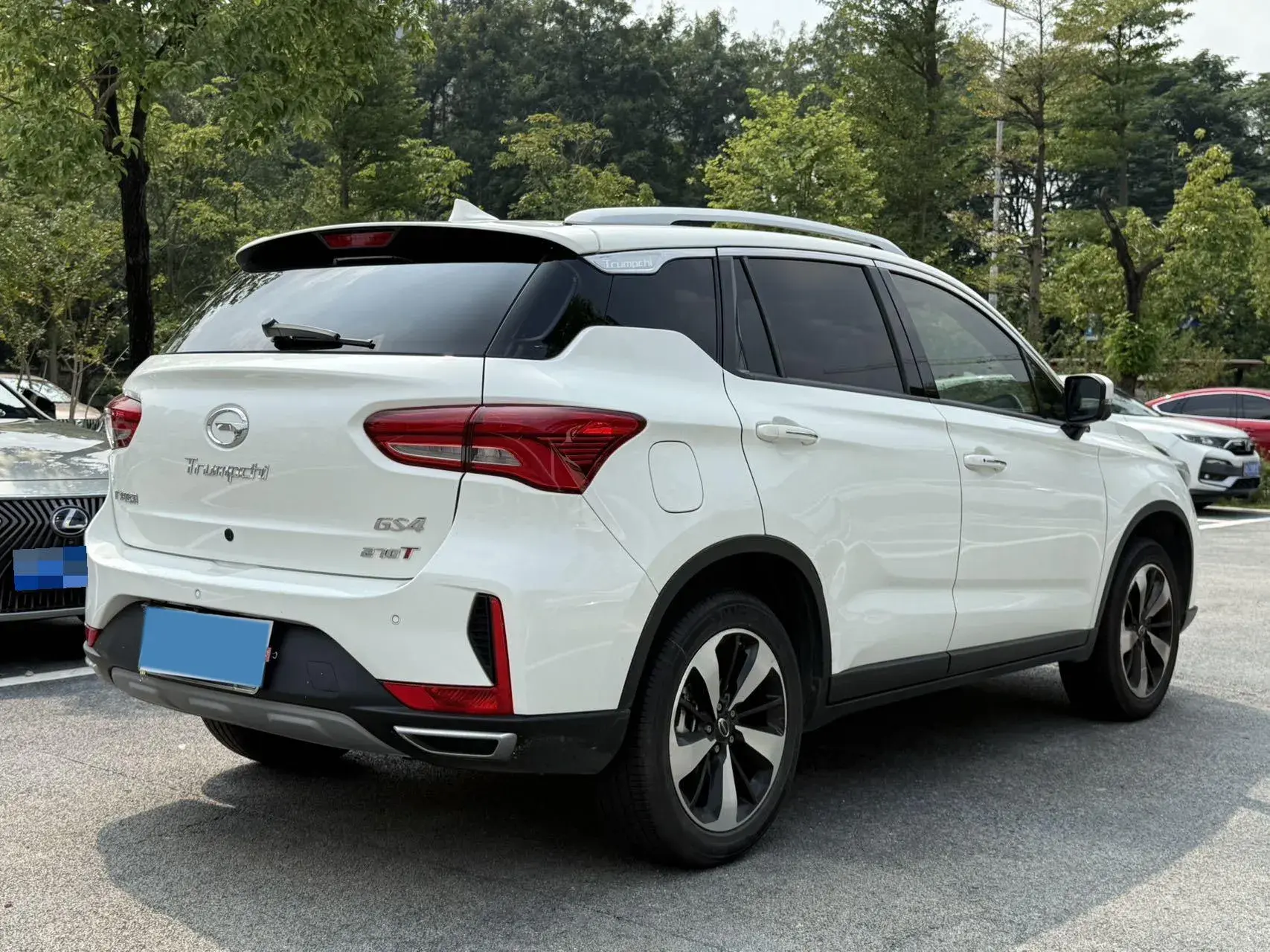 2019 GAC TRUMPCHI thumbnail 4