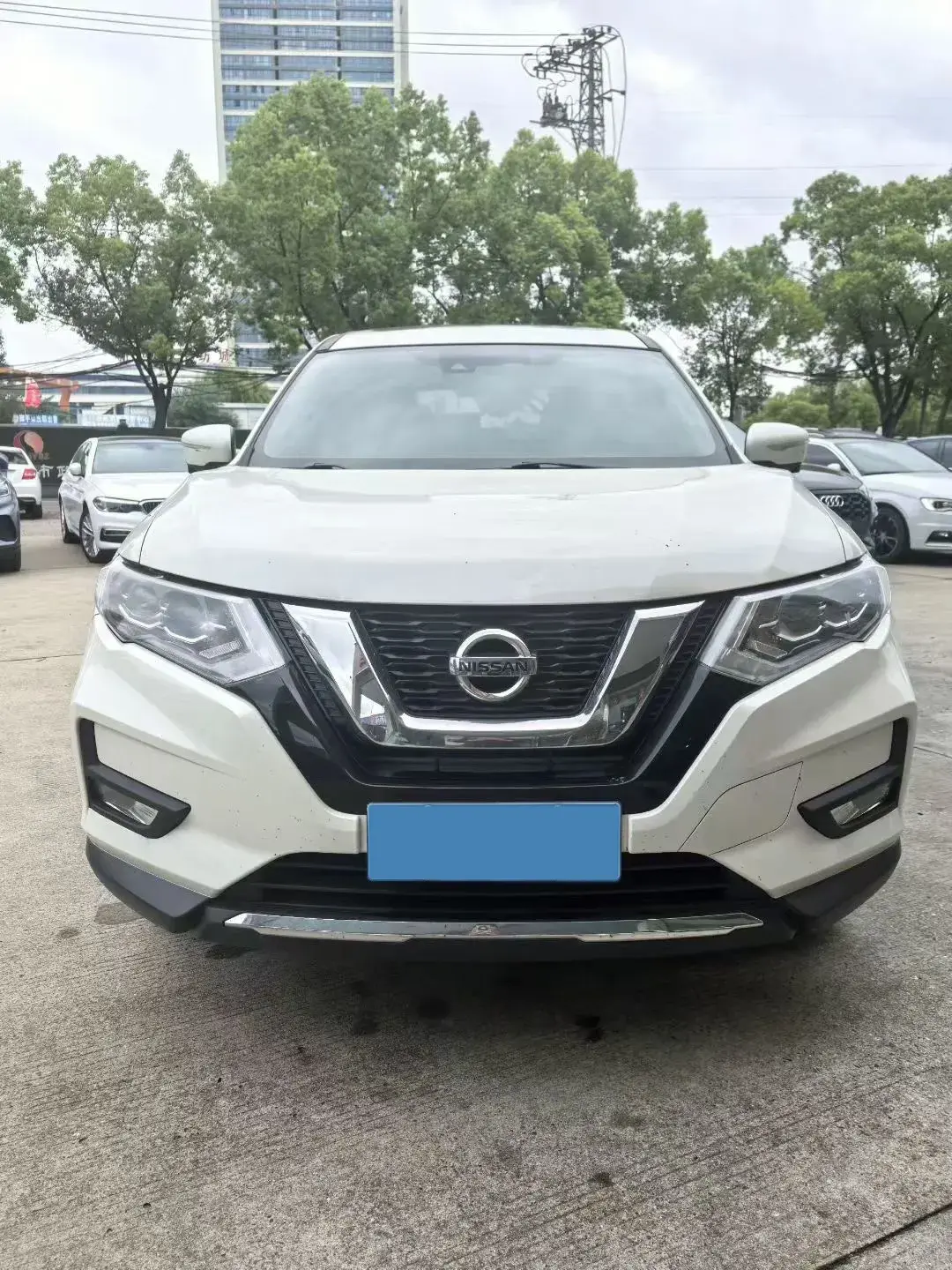 2021 NISSAN X-TRAIL thumbnail 2
