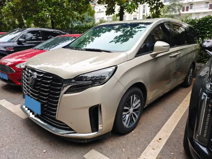 2022 BUICK GL8 view 1