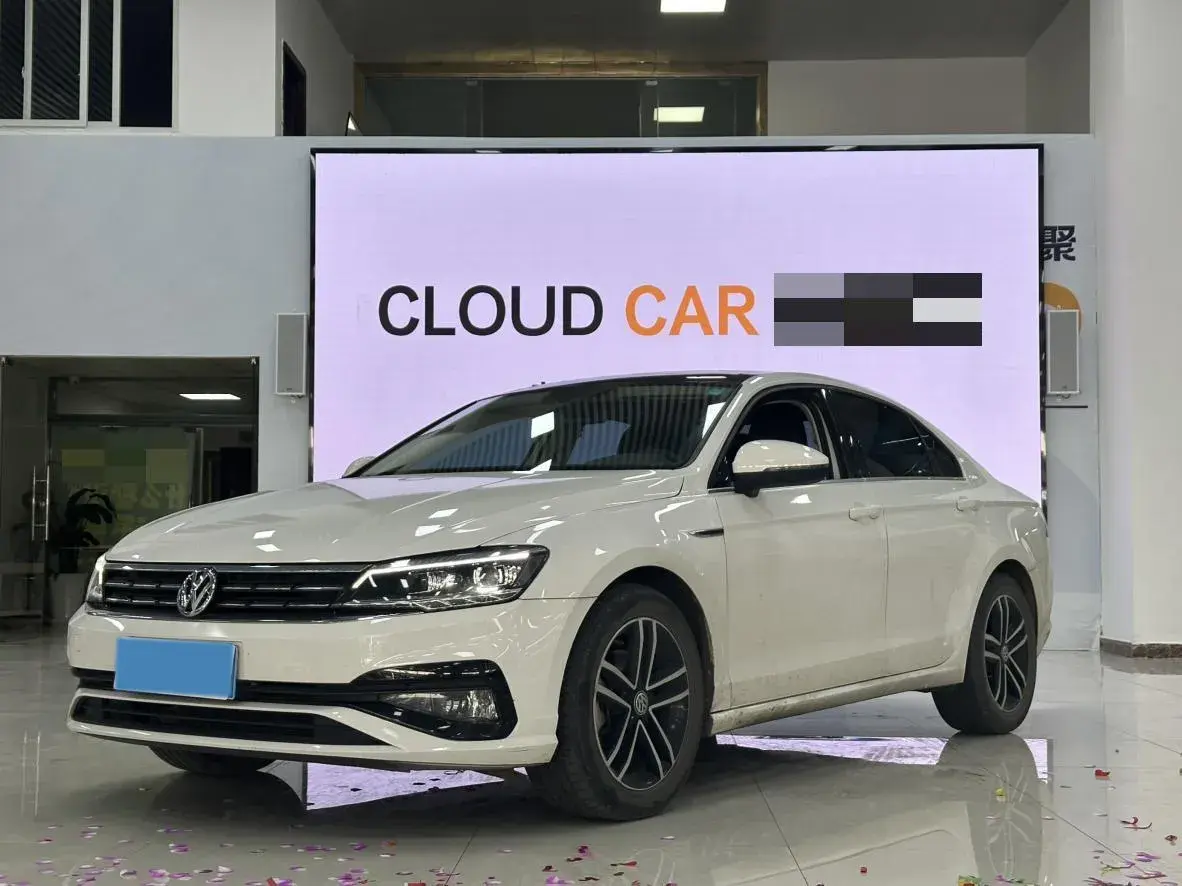 2019 VOLKSWAGEN LAMANDO view 1