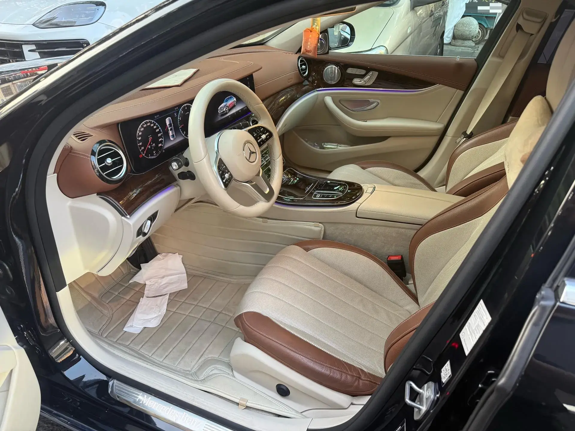 2020 MERCEDES-BENZ E thumbnail 2