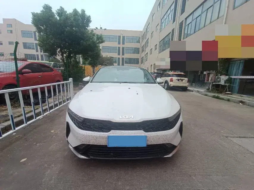 2021 KIA K5 thumbnail 2