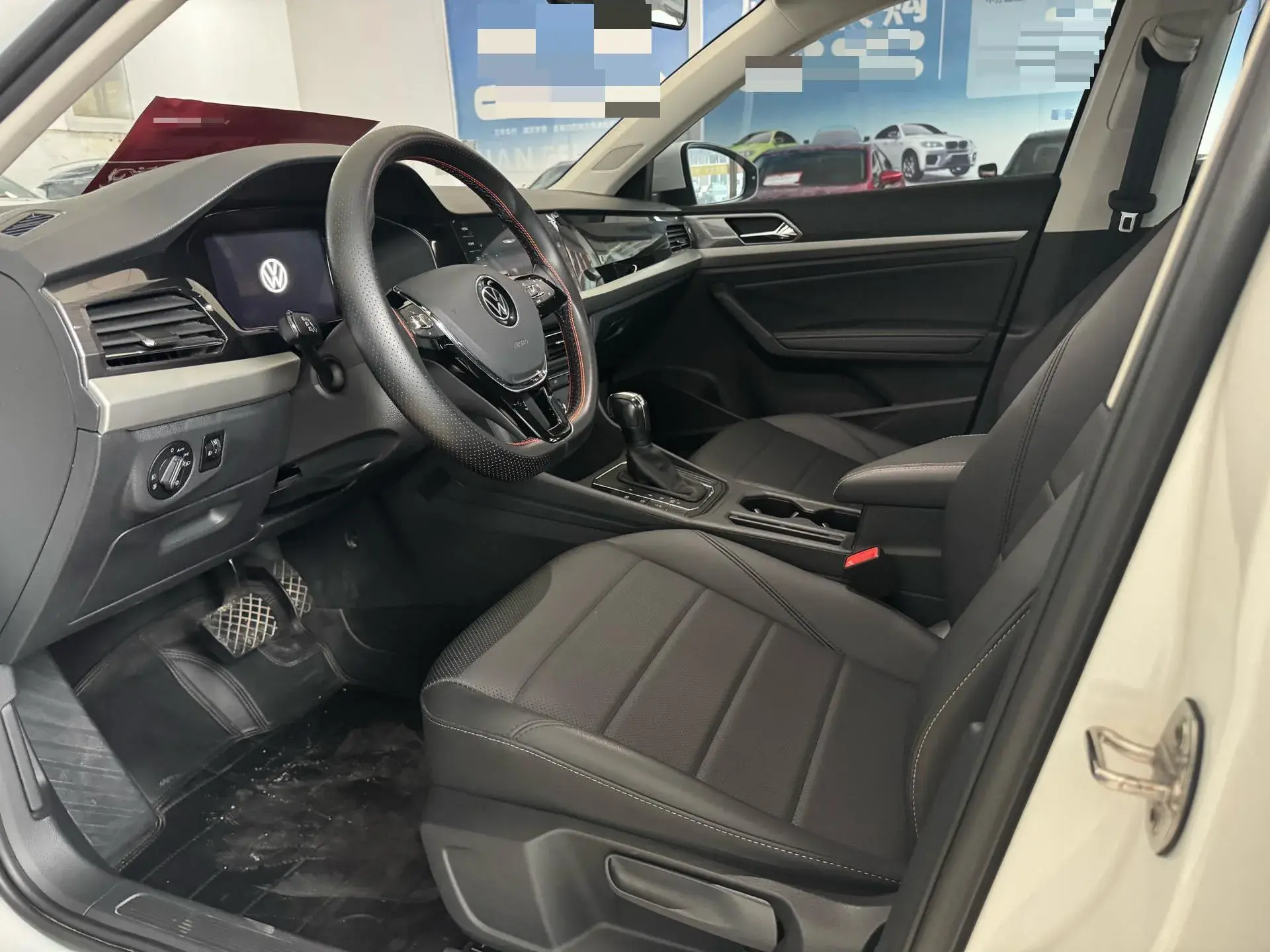 2021 VOLKSWAGEN LAVIDA thumbnail 4